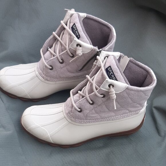 Sperry Waterproof Boots Size 8M In Like New Condition - Picture 1 of 8